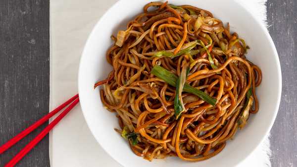 Chicken Chow Mein - Click Image to Close